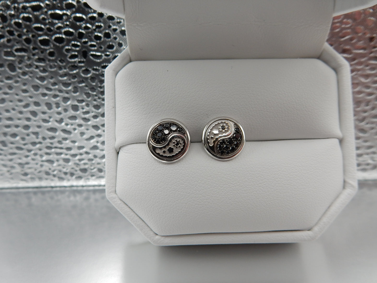 Authentic Carrera Y Carrera Black Diamond Earrings in 18K White Gold